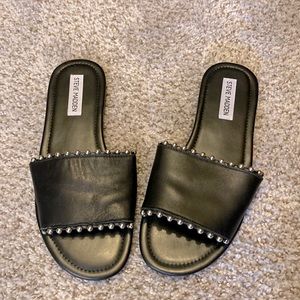 Steve Madden black slides